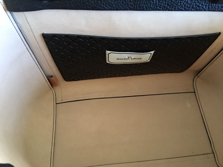 Carteira preta pele com franjas