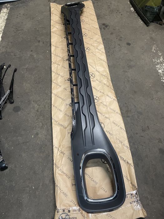 Kratka zderzaka środkowa Przod Vw T-cross nowy oryginał