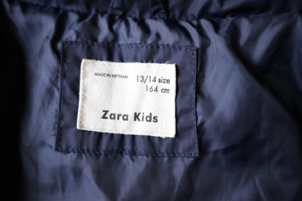 Тепла куртка zara на синтепоні 152-164