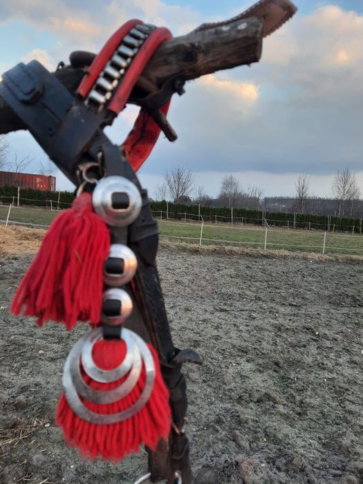 Sprzedam przepiękny homont, uprząż z uzda dla konia