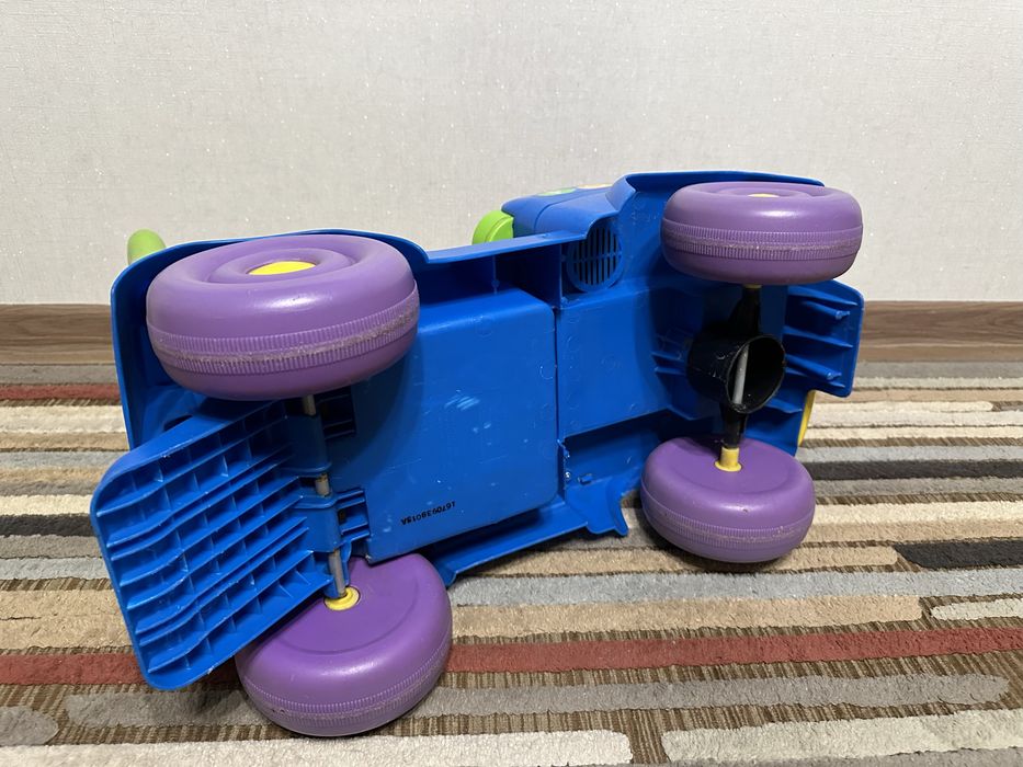 Машина-каталка толокар Kiddieland