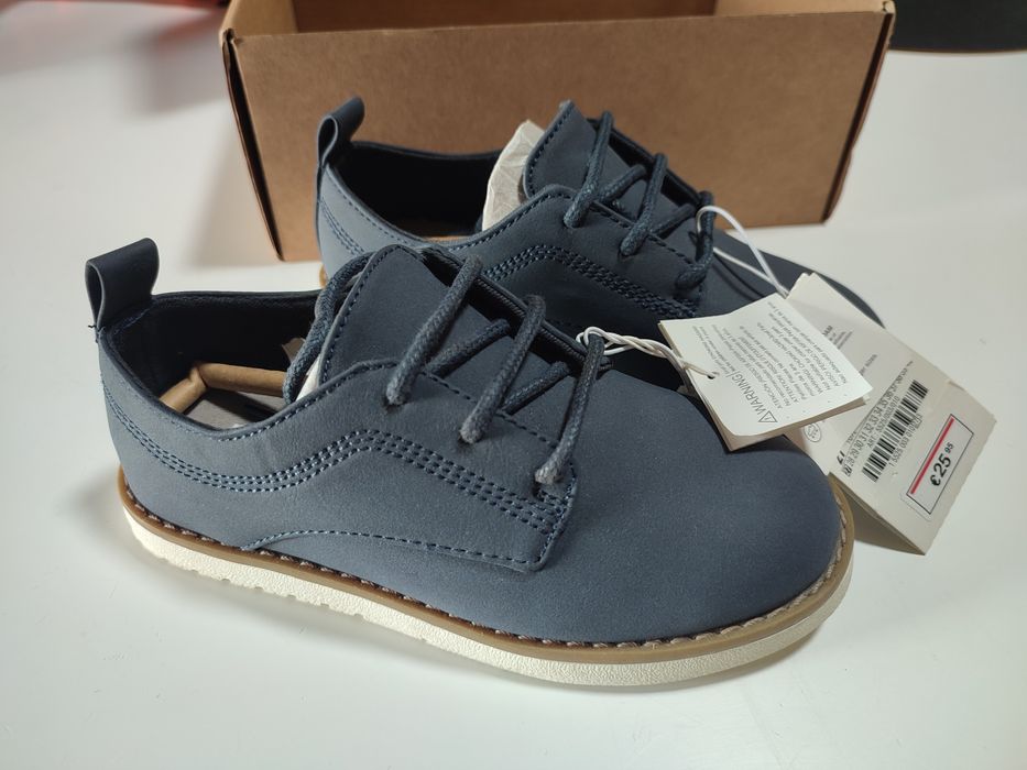 Sapatos criança tamanho 27