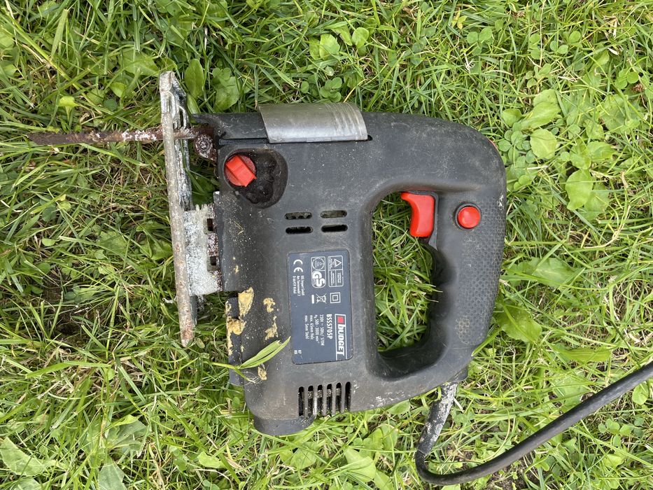 Wyrzynarka Budget BSS5705P 570W – uszkodzona / na części