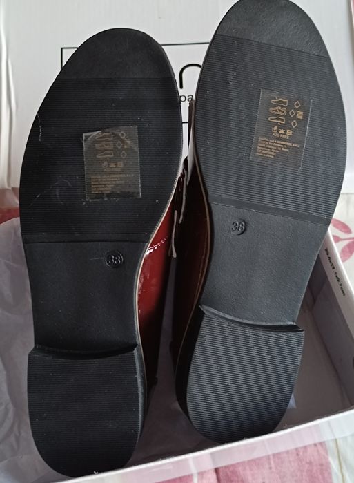 Mocassins senhora, cor grená, verniz,  37,5 // 38
