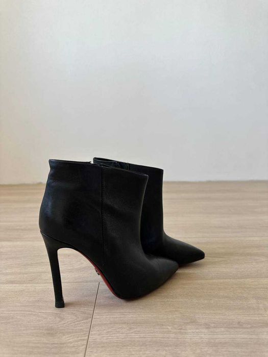 Жіночі ботільйони Miraton