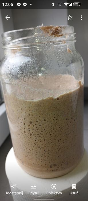 4 zł za 100 g zakwasu na chleb z mąki żytniej typ 2000