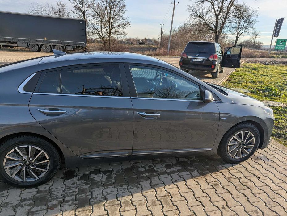 Hyundai Ioniq 38.3 kWh