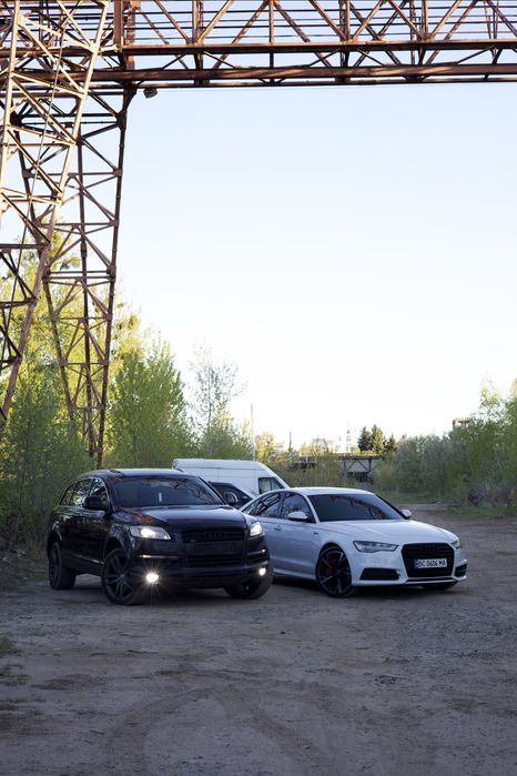 ТЕРМІНОВО продам машину Audi Q7