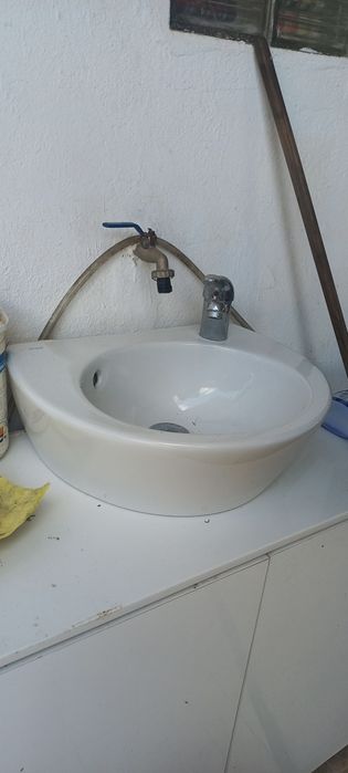 Bide + lavatorio (torneiras incluidas)