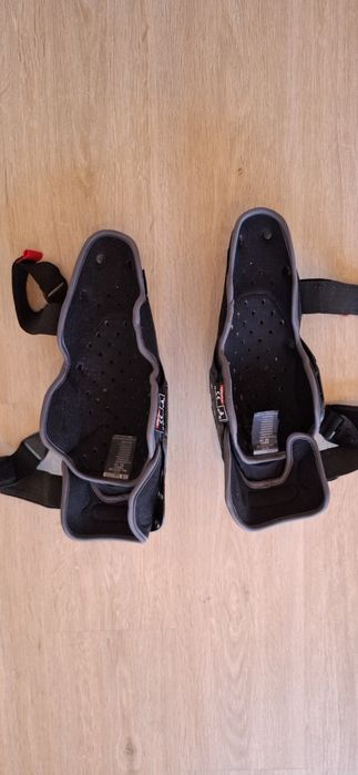 Joelheiras Alpinestars Motocross sx1