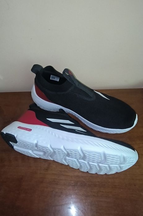 Продам снікерси Adidas