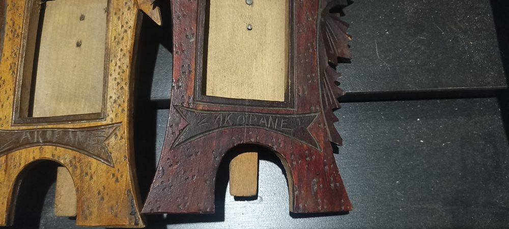 Drewniane rzeźbione ramki na zdjęcia PRL