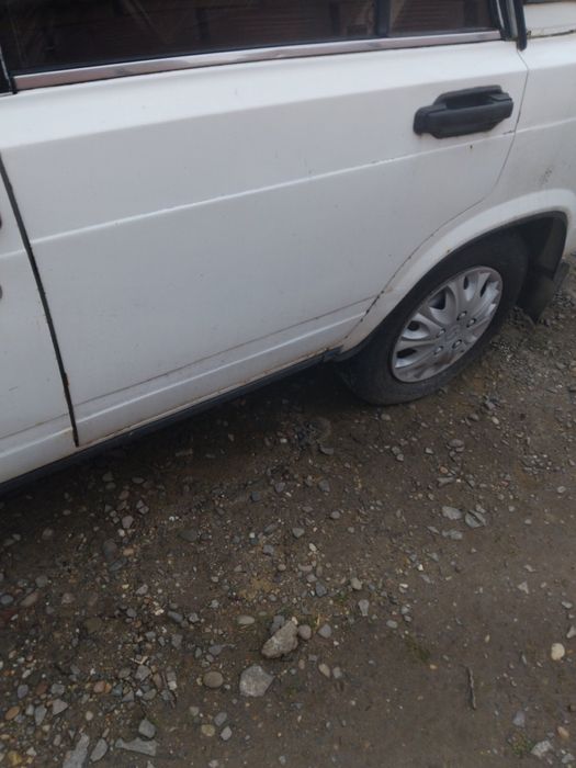 Бампер на  2107 запчастини ваз