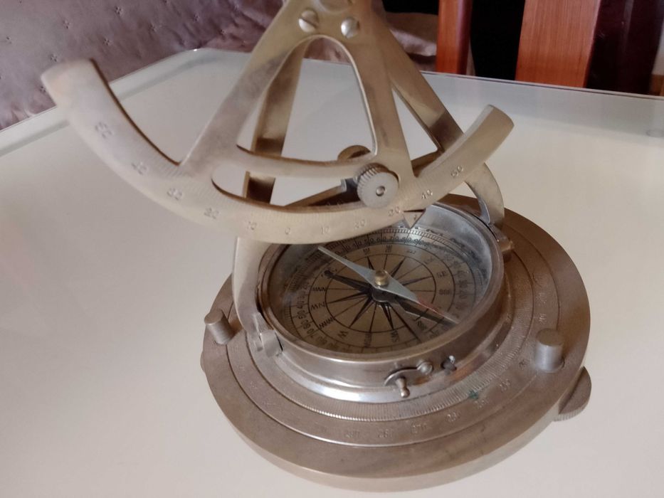 Telescópio óptico em ótimo estado