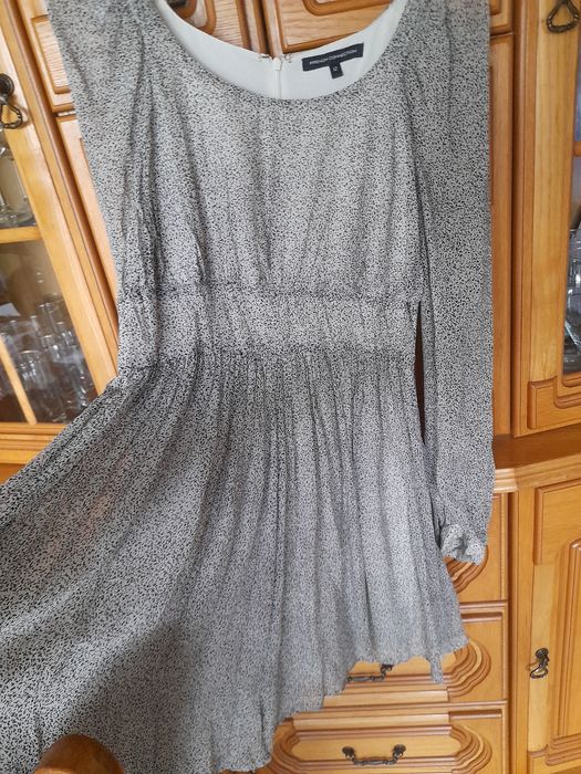 French Connection,  sukienka 100% Silk, biała w groszki. 12.