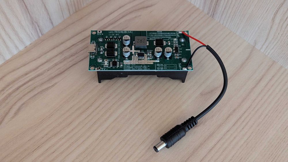 DIY-безперебійник на 9-12V для роутера 15W ДБЖ-UPS / Готовий комплект