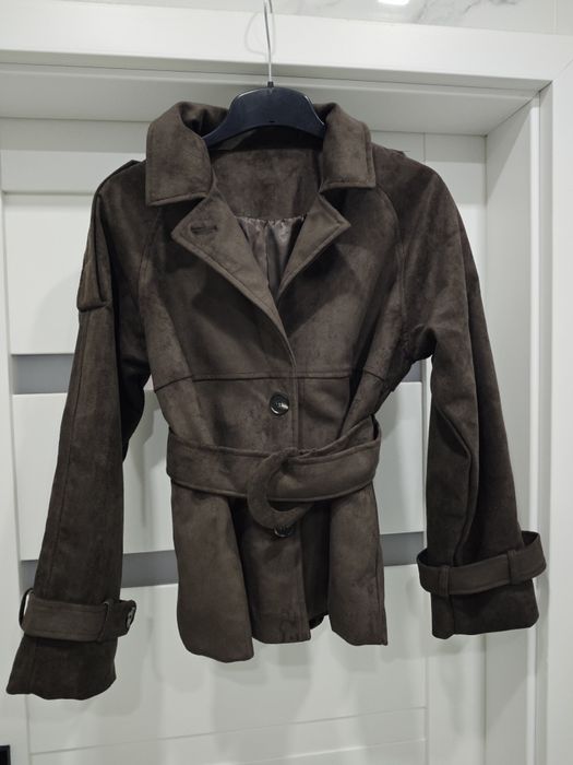 Czekoladowa zamszowa kurtka