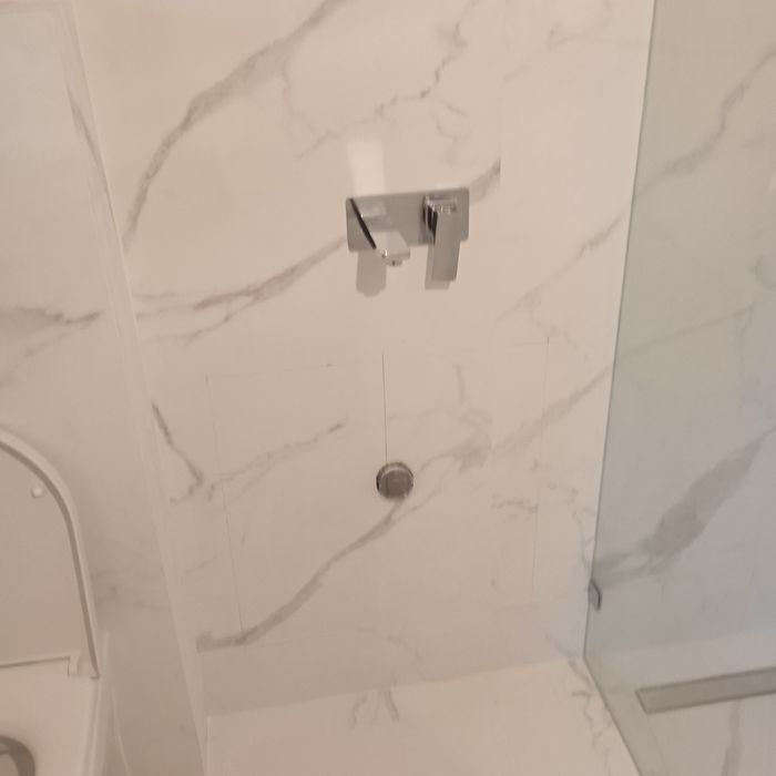 Hydraulik Instalator urządzeń sanitarnych.