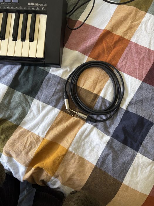 Teclado Yamaha PSR-510 em bom estado