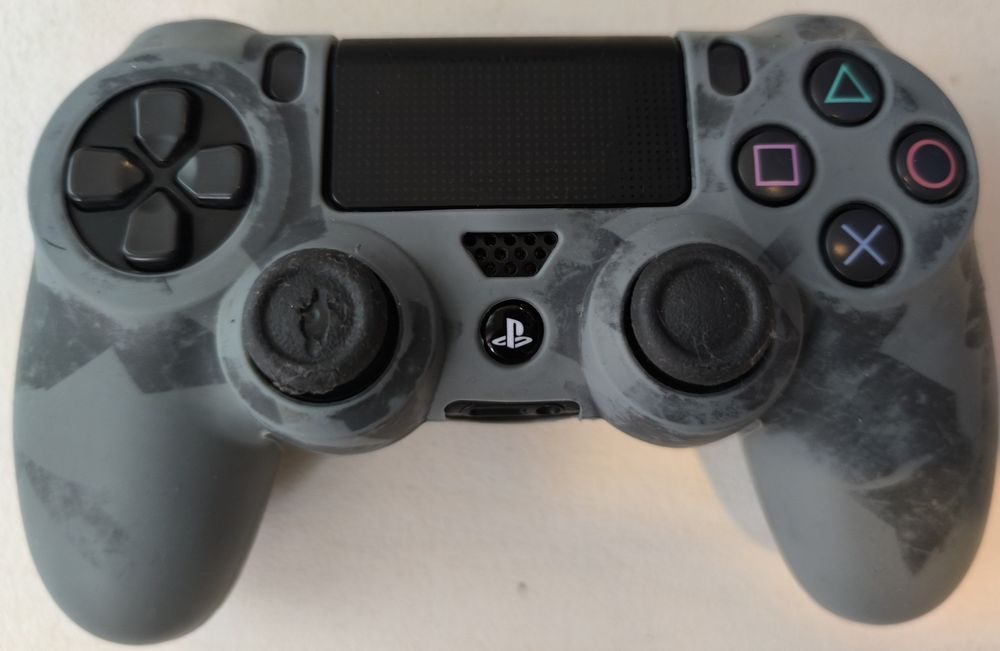 PlayStation 4 Slim 500GB + Pack  15 Jogos Originais