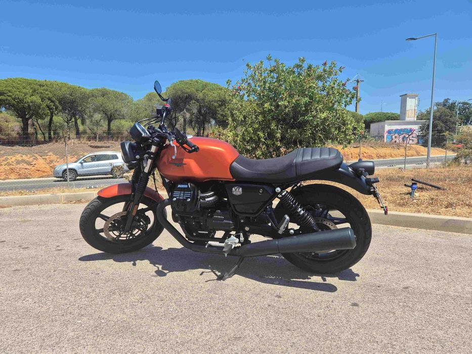 Moto Guzzi V7 Stone 850cc de 2022