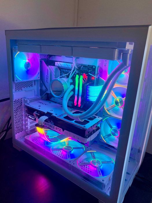 PC GAMING Ryzen 7800x3D + 4070 ti 32GB RAM