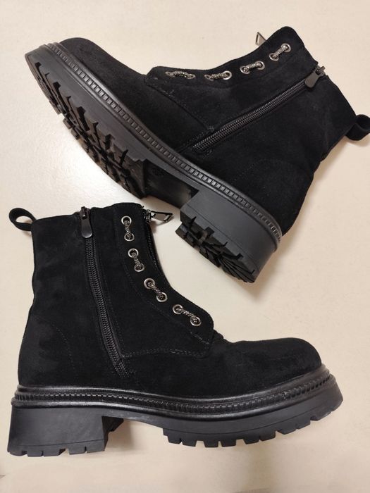 Botas pretas em camurça - Seaside (Novas - Tam. 38)