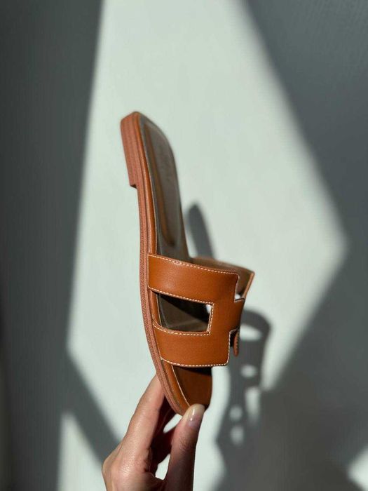 Шльопанці в стилі Hermes Oran з натуральної шкіри