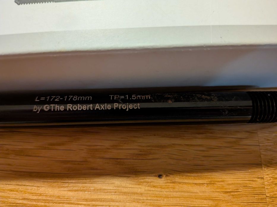 Adapter przyczepka Thule sztywna oś boost 12x148 172 or 178mm M12x1.5