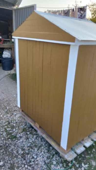 Capoeira para coelhos ou galinhas