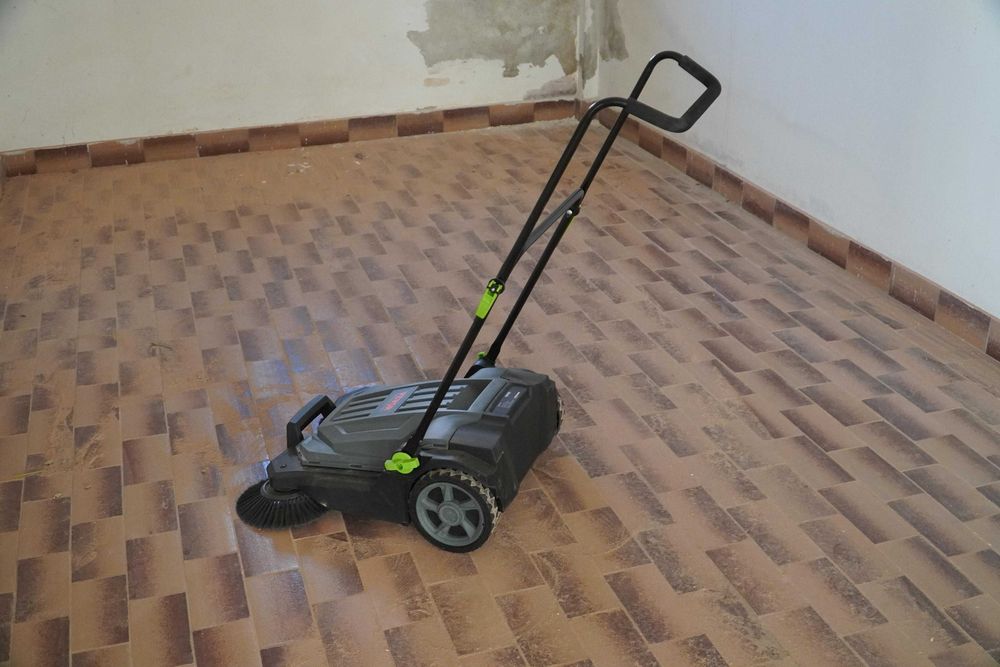 Aluguer de Vassoura Mecânica