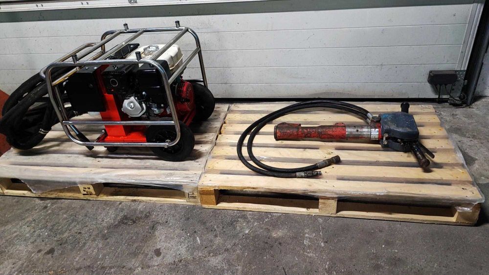 Ręczny młot hydrauliczny Atlas Copco + agregat