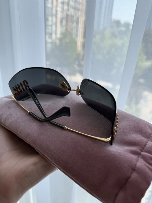 Окуляри жіночі міу міу