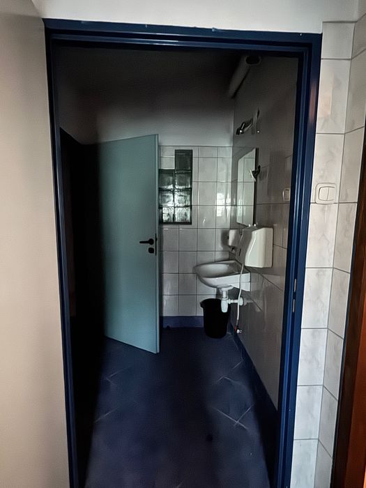 Magazyn 200 m² do wynajęcia – Kraków, ul. Rżącka | idealny dla branży budowlanej