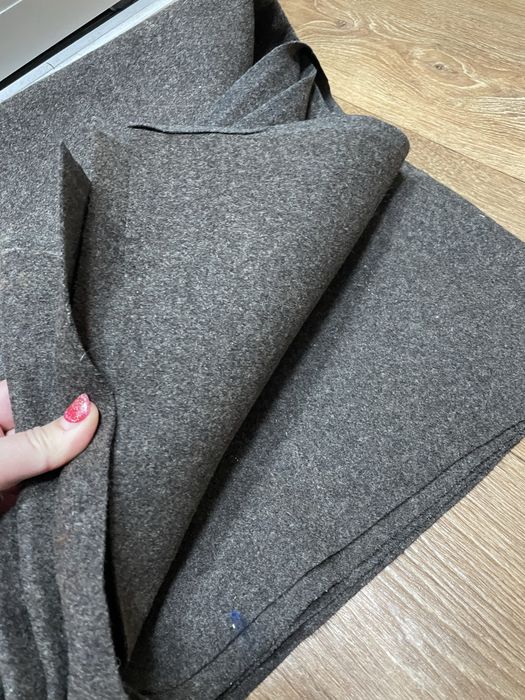 Продам суконний теплий натуральний кусок ткпнини.