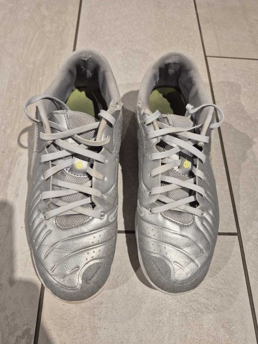 Buty halówki NIKE rozmiar 41