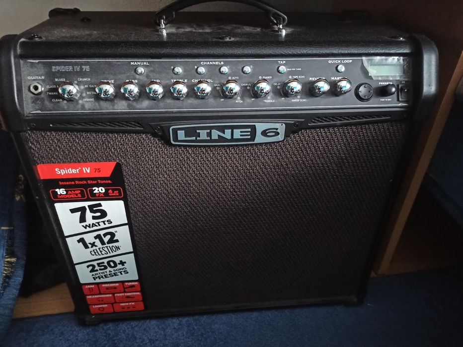 Wzmacniacz gitarowy Line 6 Spider IV 75w