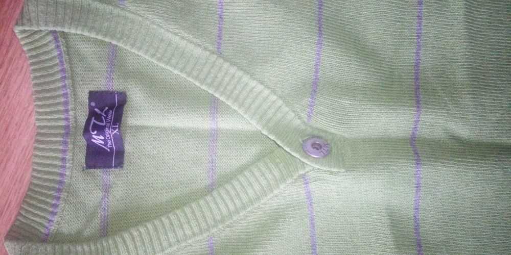 Sweter męski w paski