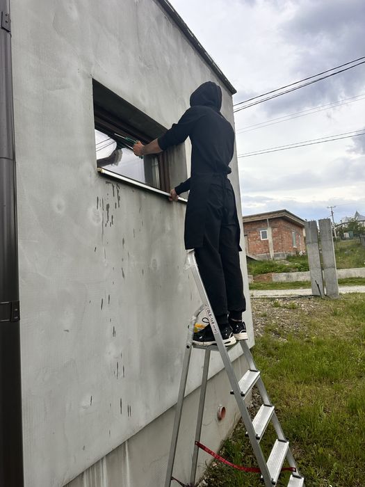 Прибирання/ клінінг/ миття вікон/ хімчистка/уборка