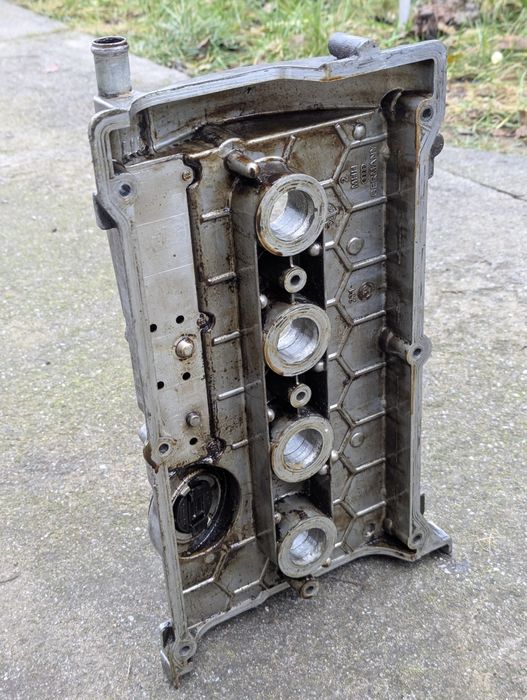 Клапанна кришка VAG 1.8T 20V Skoda Tour, Golf IV, Seat. 06A103469S