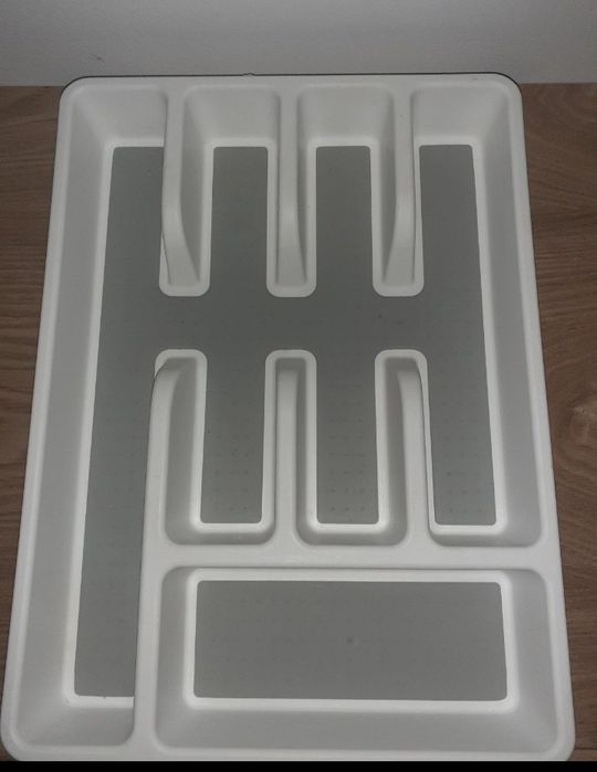 Suporte para talheres branco e cinza