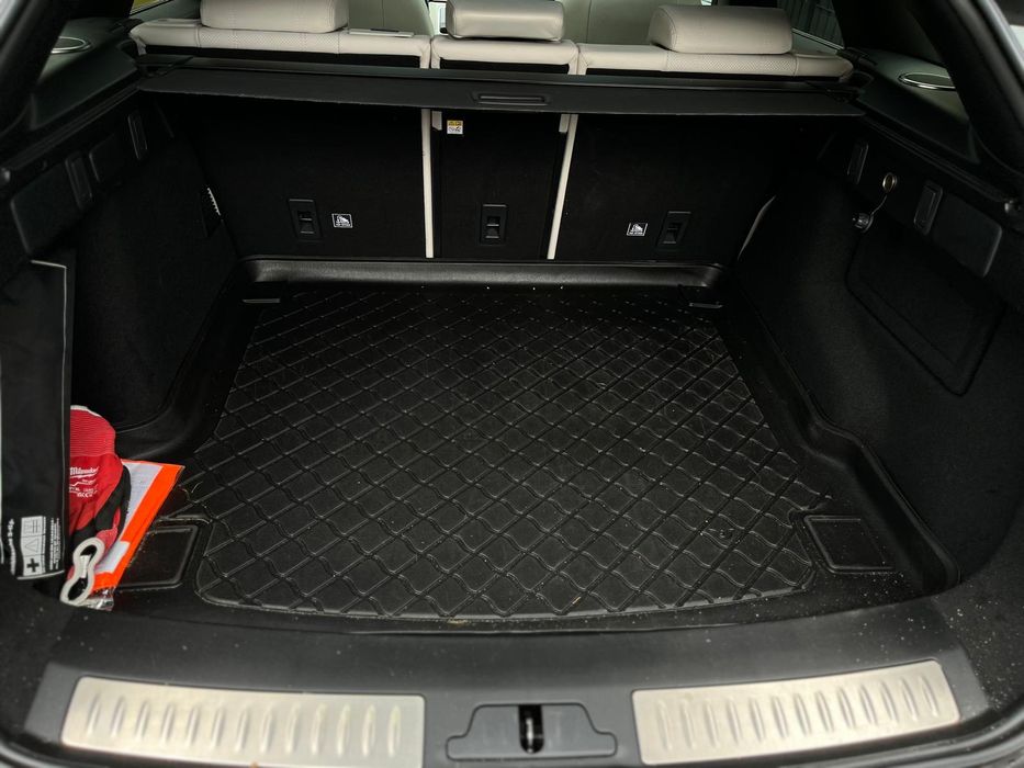 Range  Rover SE Velar -DYNAMICS 2.0 300KM