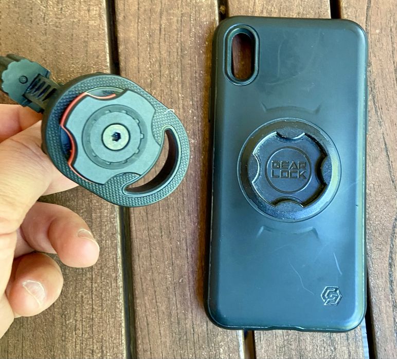 Uchwyt rowerowy Spigen Gearlock Bike Mount MS100+etui system IphoneXS
