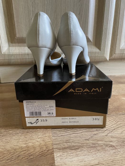 Продам кожаные туфли