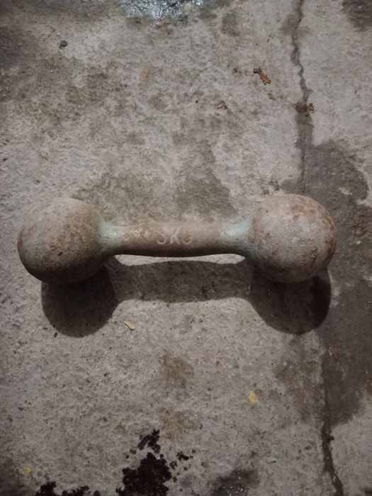 Hantla 1 x 3 kg z czasów PRL.