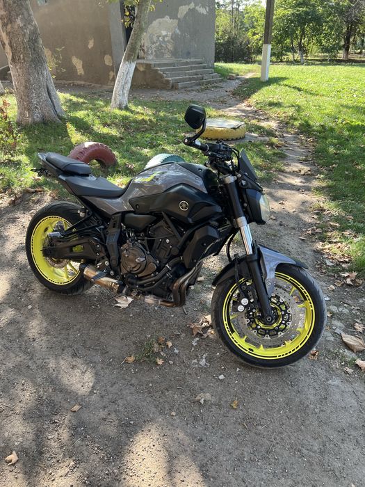 Yamaha mt-07 2016