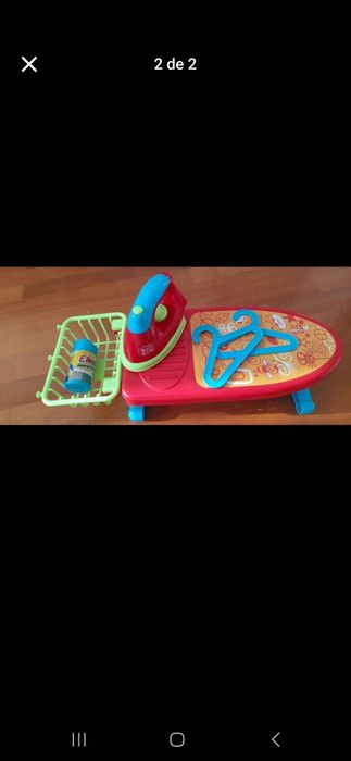 Maquina de lavar roupa e tabua de engomar