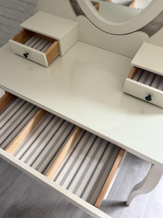 Toaletka biała IKEA