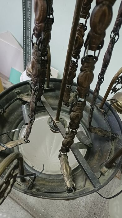 Candeeiro antigo de teto