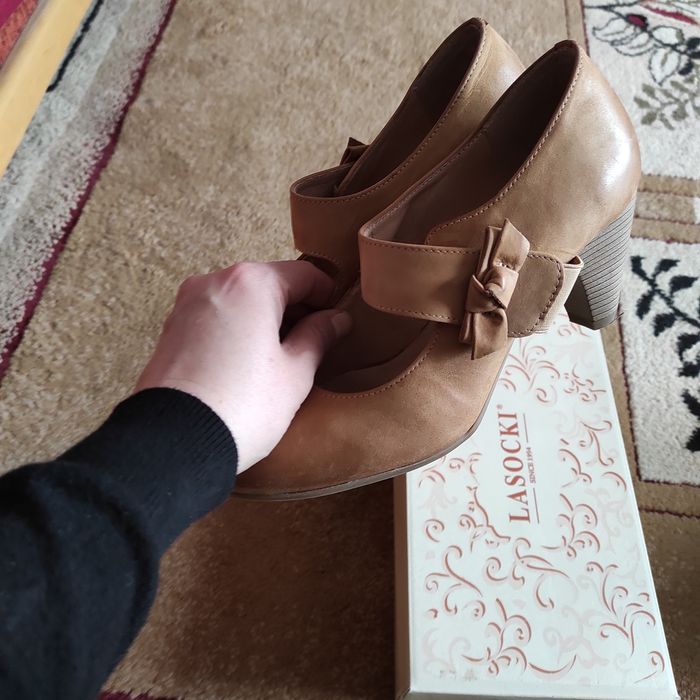 Buty damskie Lasocki